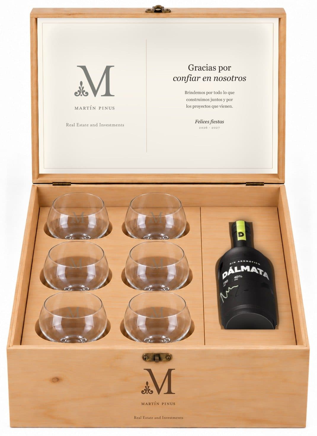 Baúl de gin con 6 copones grabados: caso Martín Pinus — caja corporativa personalizada para Martín Pinus Real Estate and Investments